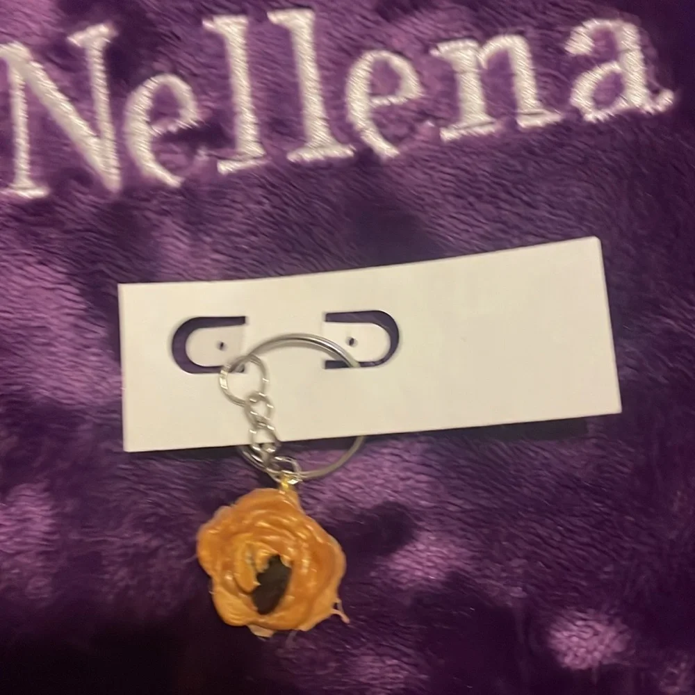 🧡NWT🧡--Handcrafted keychain